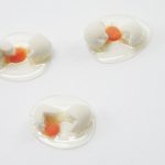 Bolsa de huevos rotos 3 und. Medidas: 2cm.