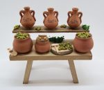 Mesa venta de aceite y aceituna doble altura. Medidas: 15x7x7cm.